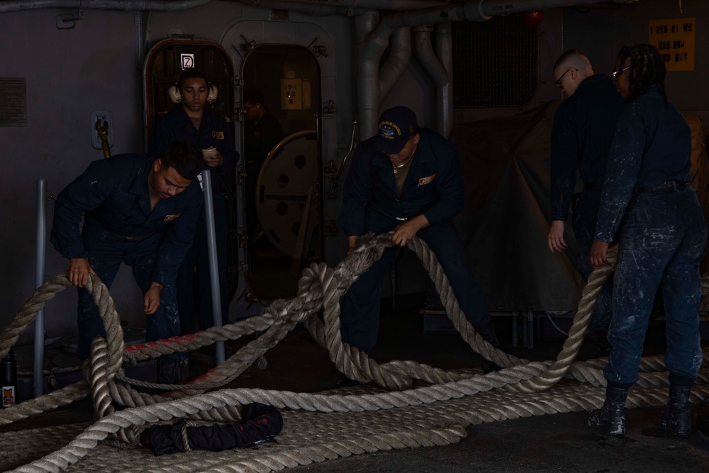 Abraham Lincoln pulls out of San Diego