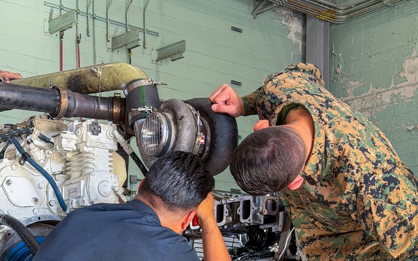SMMC Ruiz visits MCB Camp Pendleton