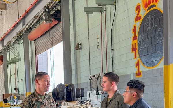 SMMC Ruiz visits MCB Camp Pendleton
