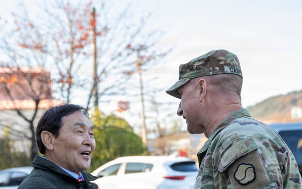 The U.S. Army Materiel Support Command – Korea proudly welcomed local key leaders and Good Neighbor Program (GNP) partners to Camp Carroll.