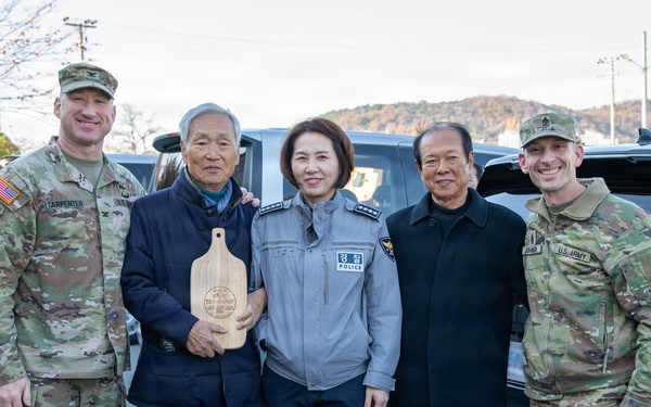 The U.S. Army Materiel Support Command – Korea proudly welcomed local key leaders and Good Neighbor Program (GNP) partners to Camp Carroll.