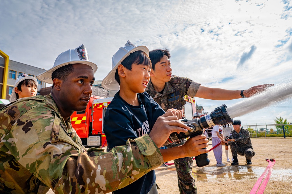 Wolf Pack sparks smart choices for Fire Prevention Week