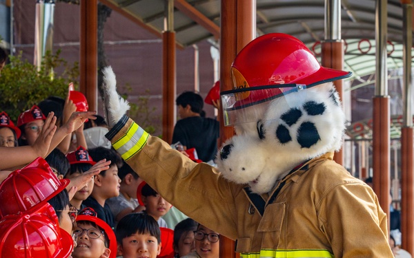 Wolf Pack sparks smart choices for Fire Prevention Week
