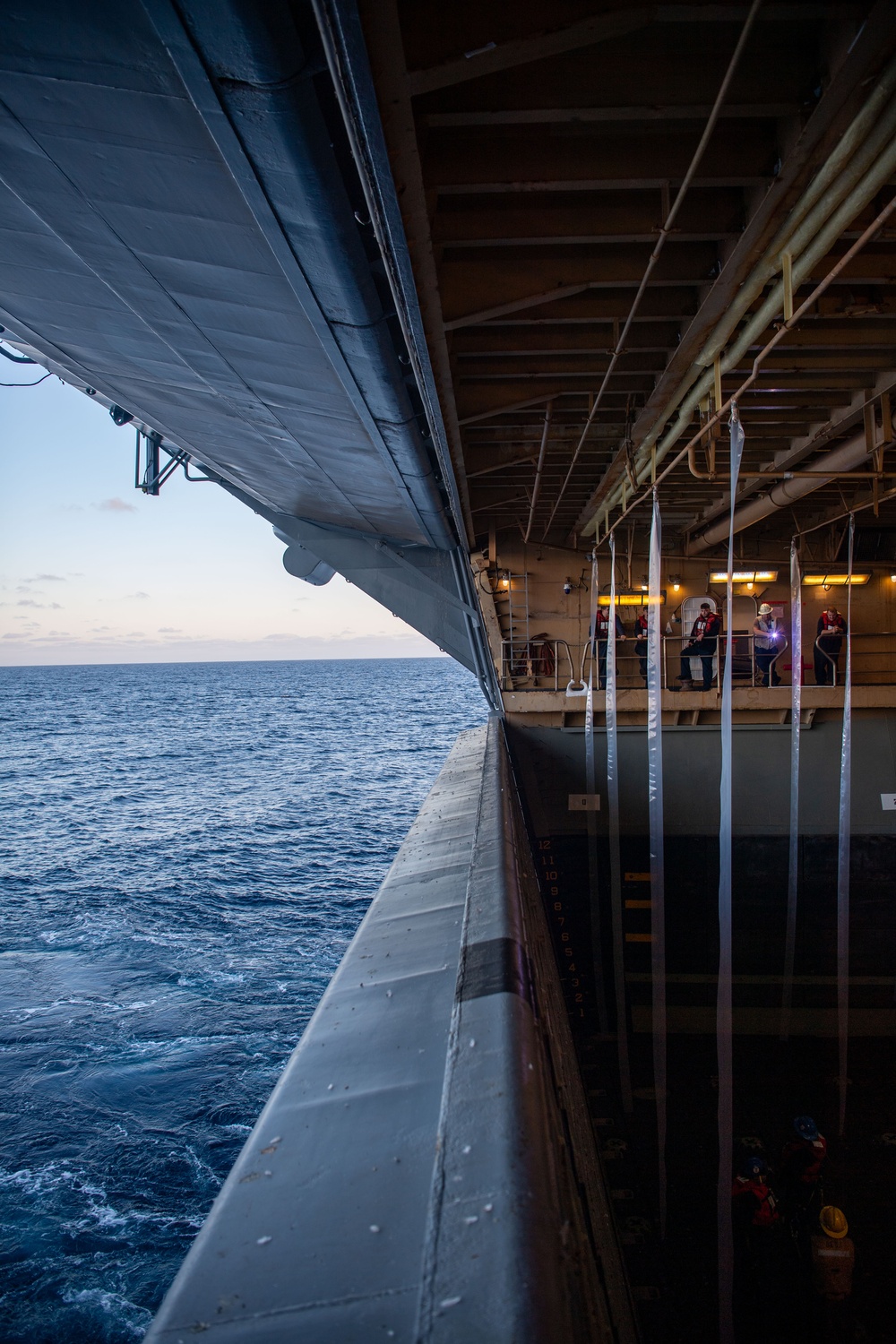USS Essex conduct ballast testing while underway