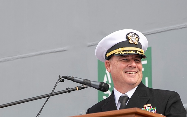 USS Tripoli Holds Change of Command Ceremony