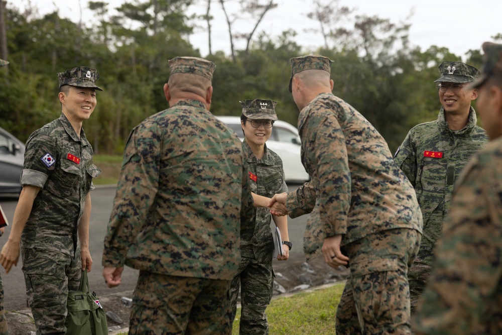 12th LLB Hosts a Key Leader Engagement for ROK Marine Corps