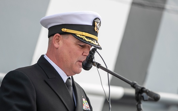 USS Tripoli Holds Change of Command Ceremony