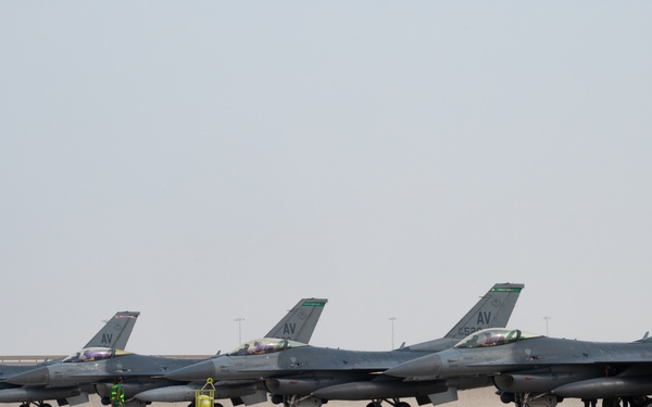 F-16’s refuel during Ferocious Falcon 6 exercise