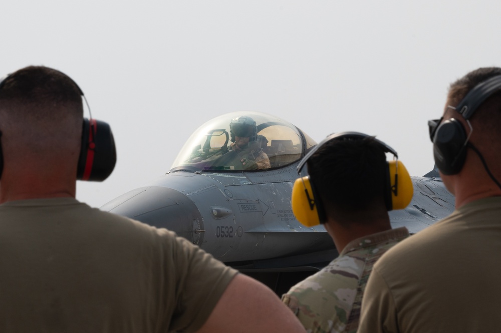 F-16’s refuel during Ferocious Falcon 6 exercise