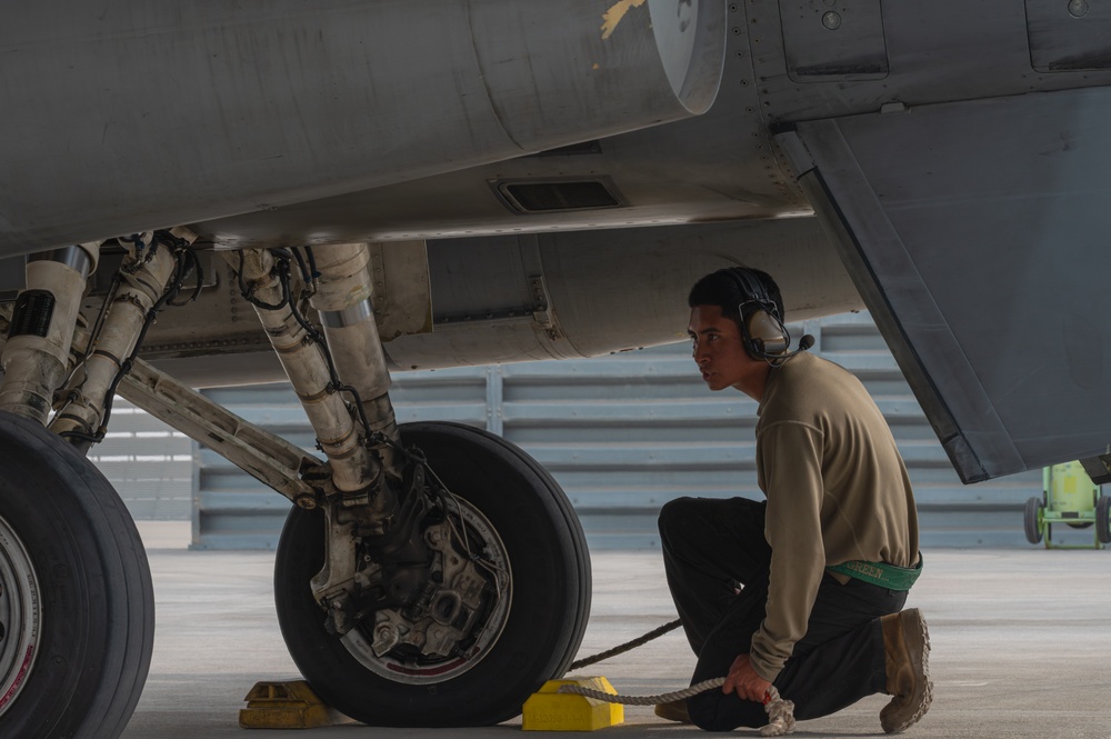 F-16’s refuel during Ferocious Falcon 6 exercise