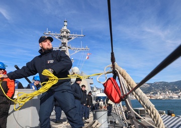 USS Paul Ignatius visits Toulon, France, to strengthen defense partnerships