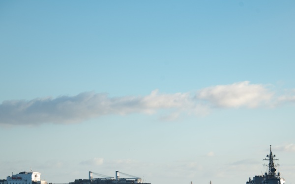 JS Harusame (DD 102) pulls in to NSF Diego Garcia