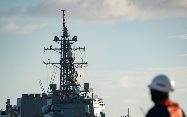 JS Harusame (DD 102) pulls in to NSF Diego Garcia
