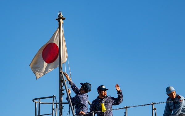 JS Harusame (DD 102) pulls in to NSF Diego Garcia