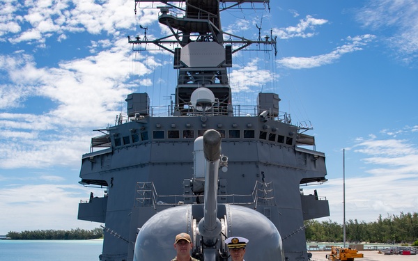 NSF Diego Garcia leadership tours JS Harusame (DD 102)