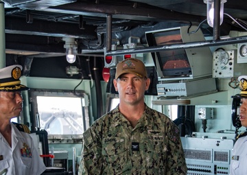 NSF Diego Garcia leadership tours JS Harusame (DD 102)