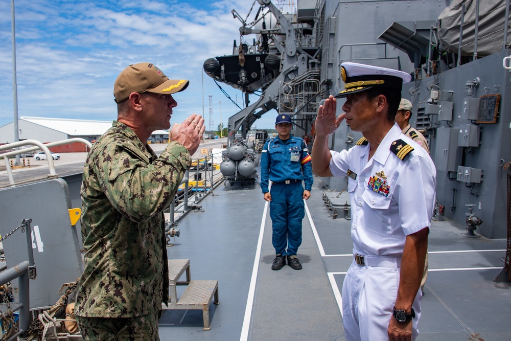 NSF Diego Garcia leadership tours JS Harusame (DD 102)