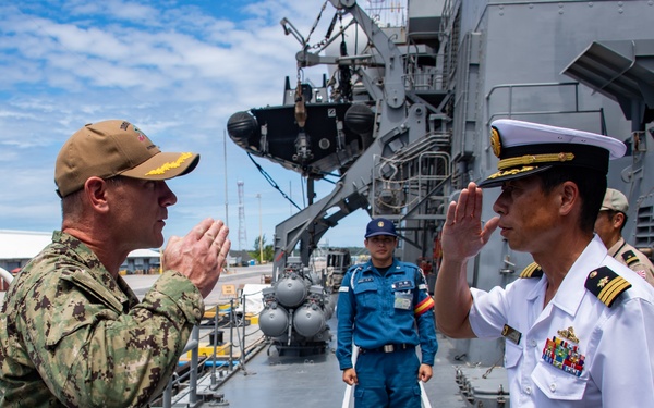 NSF Diego Garcia leadership tours JS Harusame (DD 102)