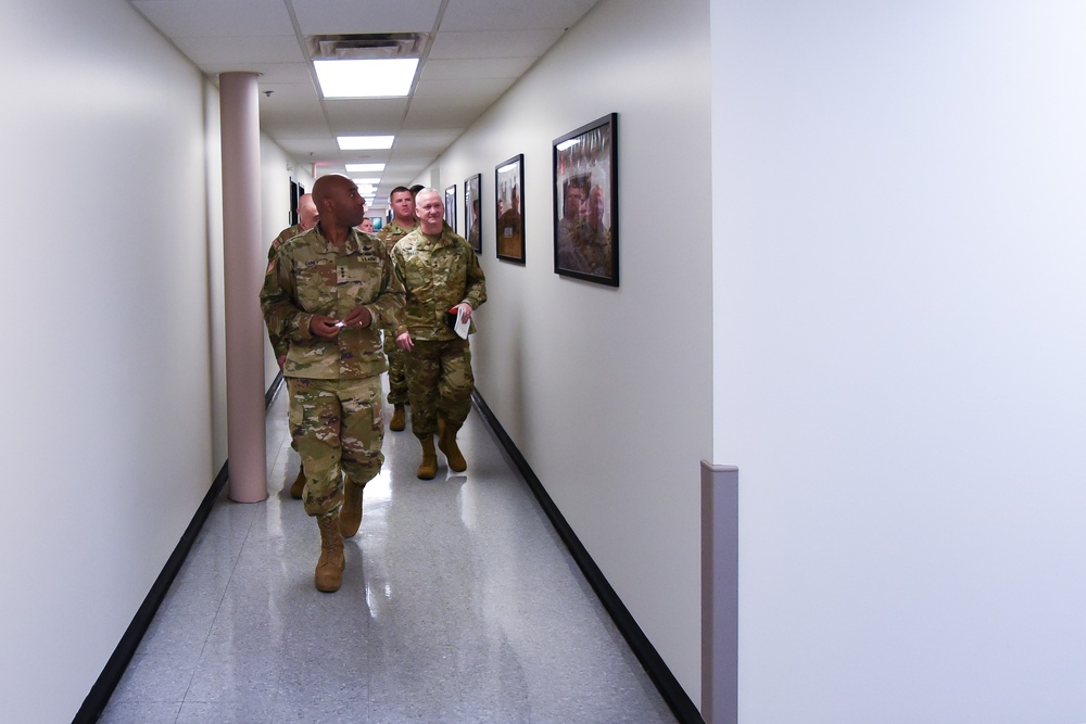 Lt. Gen. Sean A. Gainey Visits 263rd Army Air Defense Command