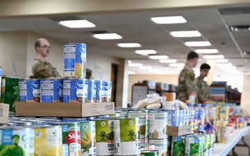 27th SOW hosts food drive for Airmen and families