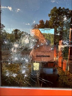 Who’s Willing to Man the Gate? Fort Belvoir works to keep gates open amid hiring freeze and other obstacles [Image 2 of 2]