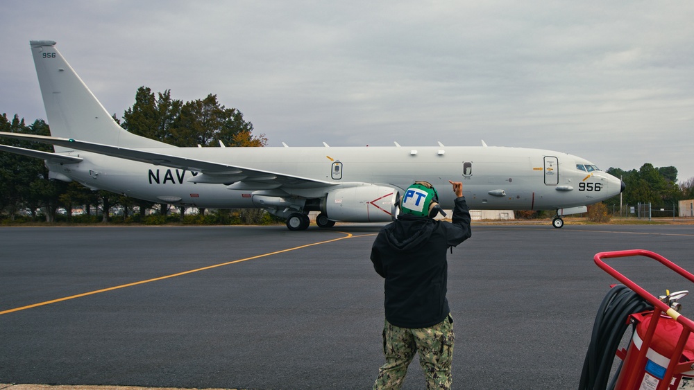 VX-1 conducts flight operations