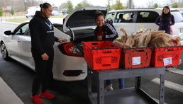 Commissaries encourage patrons to take advantage of holiday schedule for more savings, convenient shopping