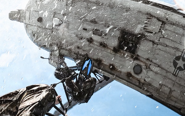 EODMU-11 Conducts Helicopter Casting Training