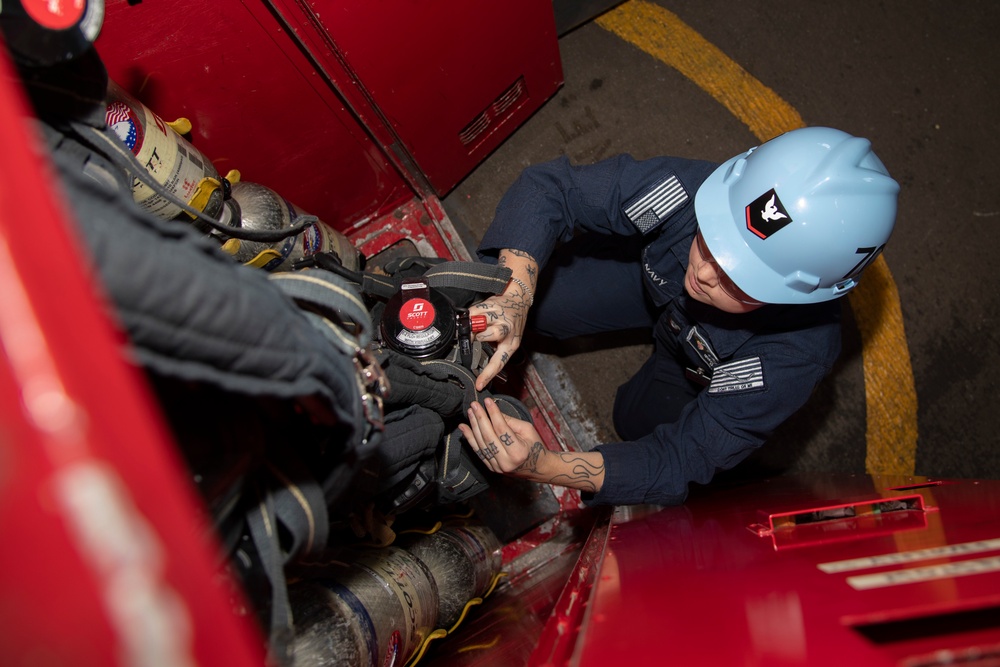 USS Carl Vinson (CVN 70) Shipboard Operations
