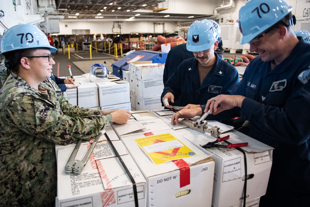 USS Carl Vinson (CVN 70) Shipboard Operations