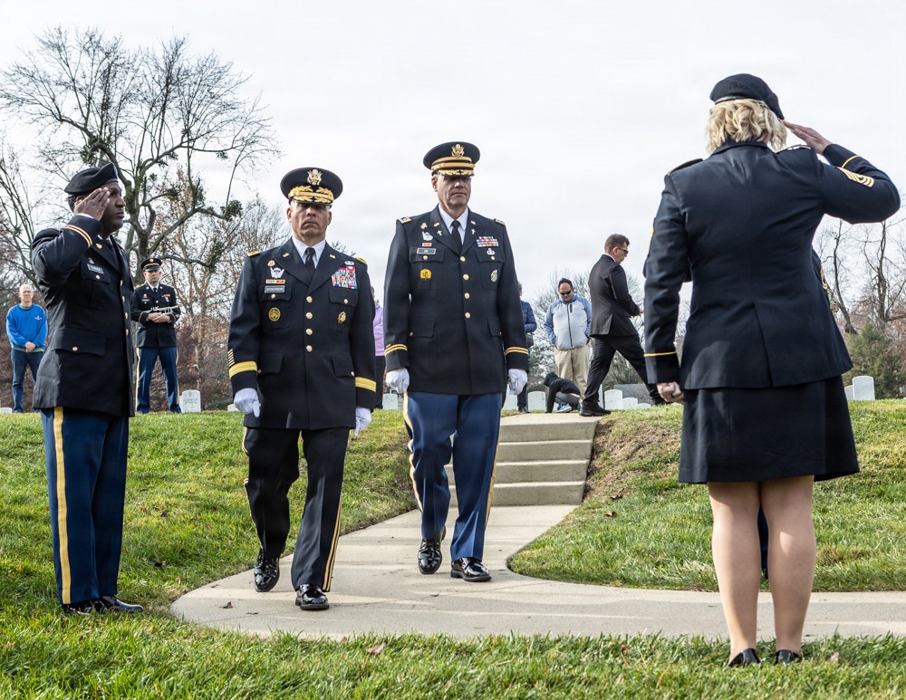 Fort Knox general officer honors President Zachary Taylor with annual wreath laying