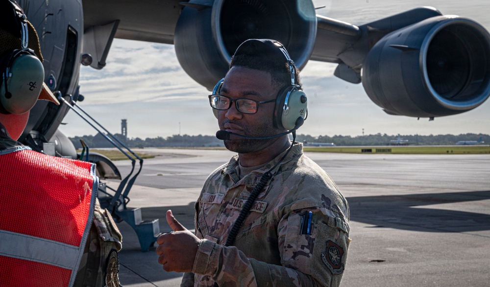 14th Airlift Squadron Conducts Air Refueling Training