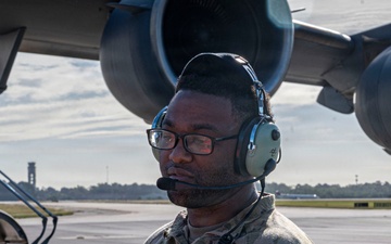 14th Airlift Squadron Conducts Air Refueling Training
