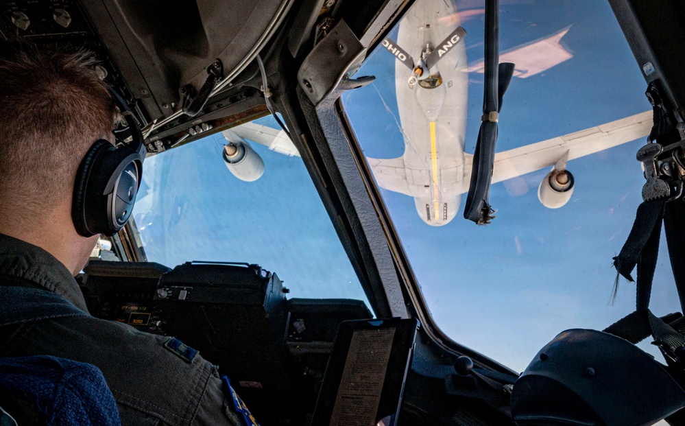 14th Airlift Squadron Conducts Air Refueling Training