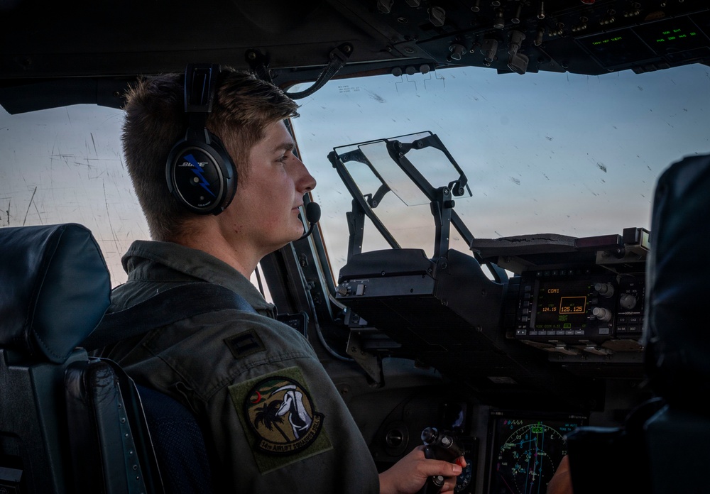 14th Airlift Squadron Runs Low-Level Training
