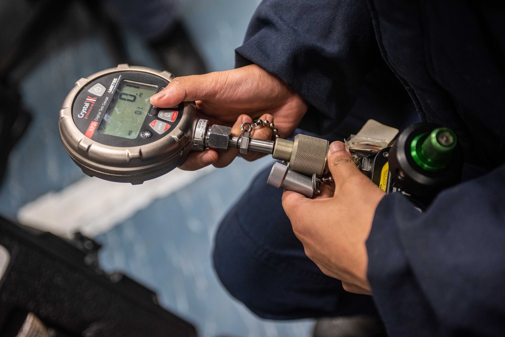 Ronald Reagan Sailors Conduct Maintenance
