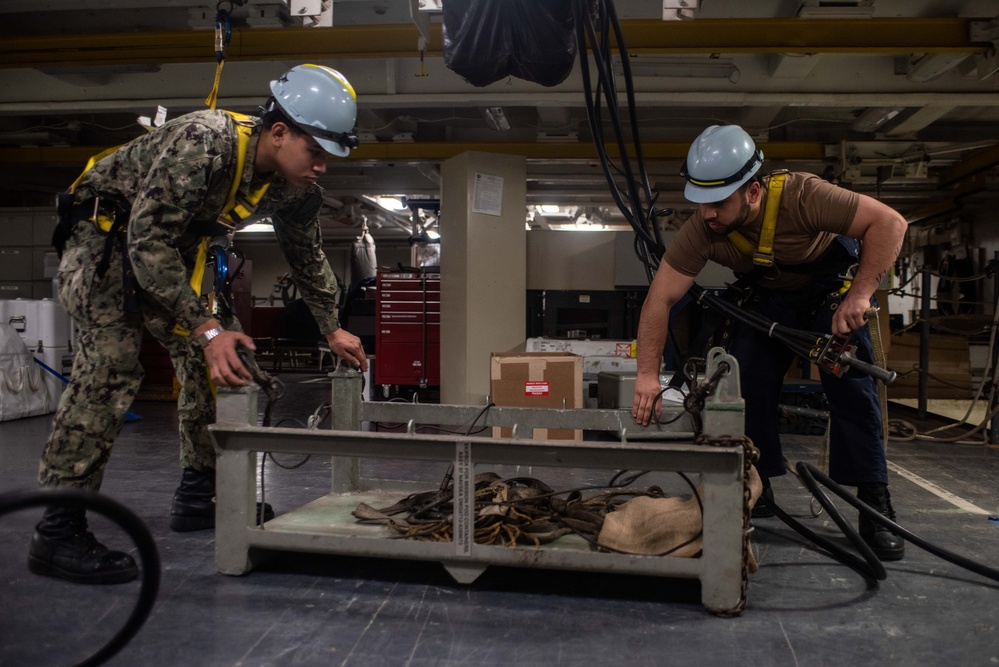 Ronald Reagan Sailors Conduct Maintenance