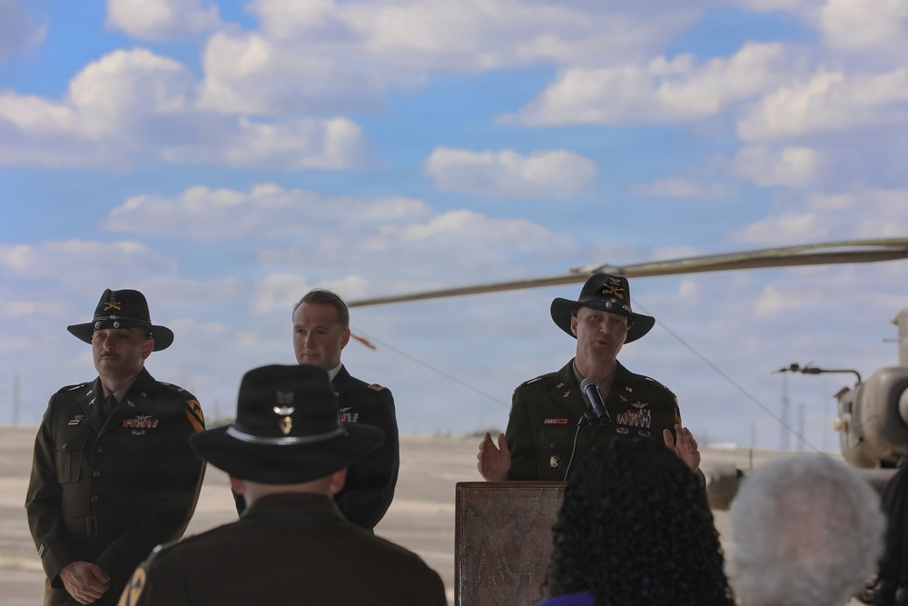 Air Cav conducts Retirement Ceremony