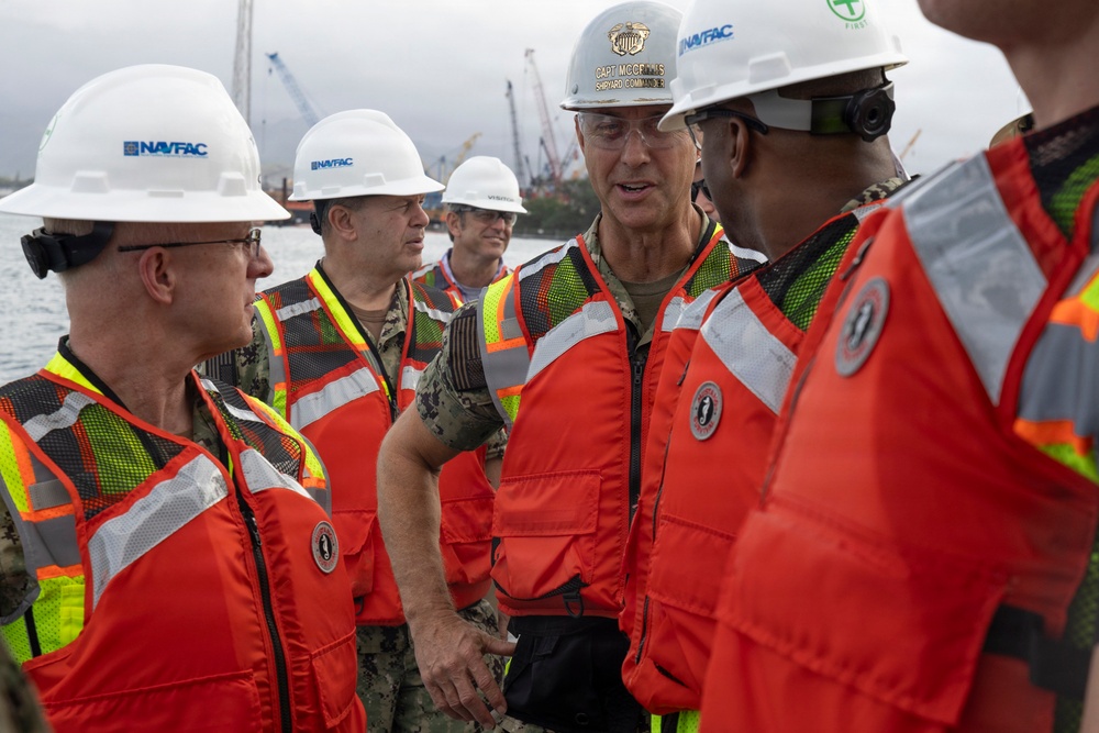 Chief of Naval Operations Visits the Future Dry Dock 5 at PHNSY &amp; IMF