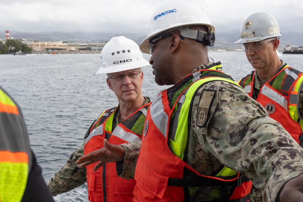 Chief of Naval Operations Visits the Future Dry Dock 5 at PHNSY &amp; IMF
