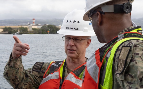 Chief of Naval Operations Visits the Future Dry Dock 5 at PHNSY &amp; IMF