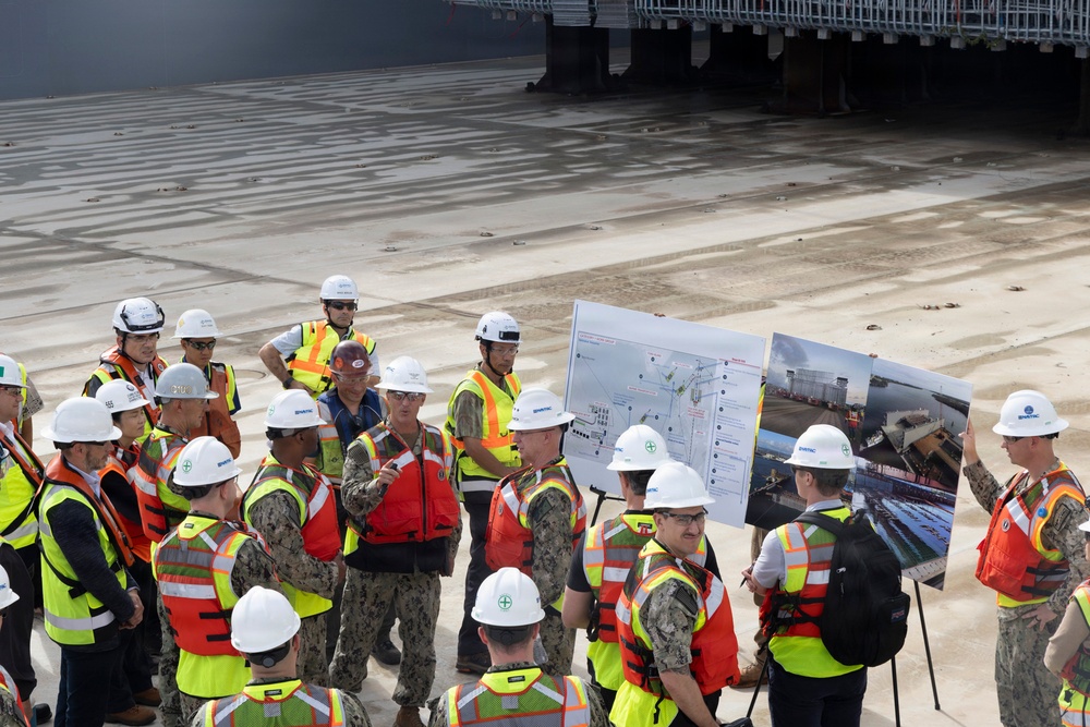 Chief of Naval Operations Visits the Future Dry Dock 5 at PHNSY &amp; IMF
