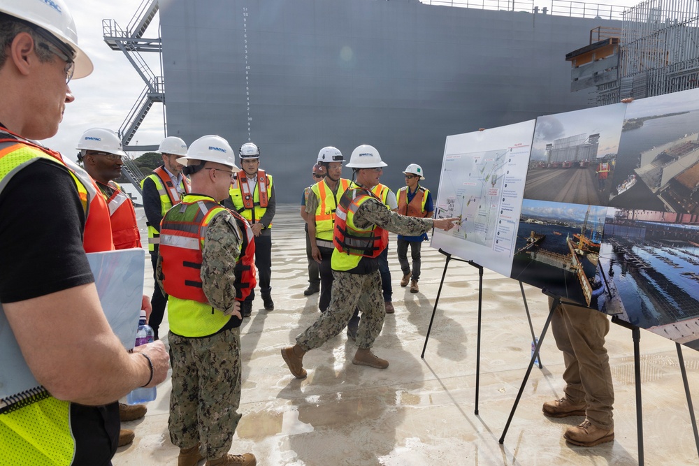 Chief of Naval Operations Visits the Future Dry Dock 5 at PHNSY &amp; IMF