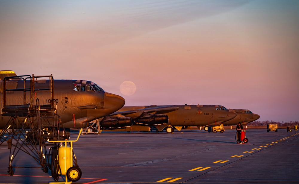 B-52s ready, day and night