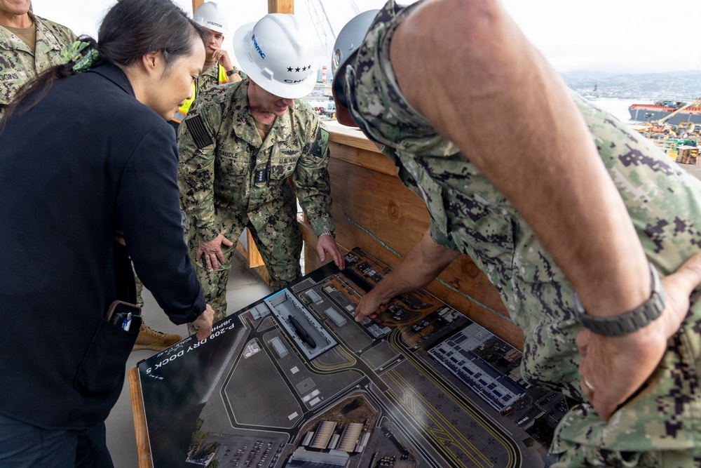 Chief of Naval Operations Visits the Future Dry Dock 5 at PHNSY &amp; IMF