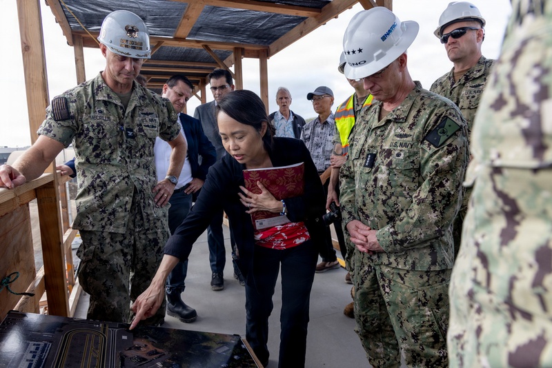 Chief of Naval Operations Visits the Future Dry Dock 5