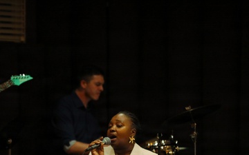 Air Cav hosts Date Night