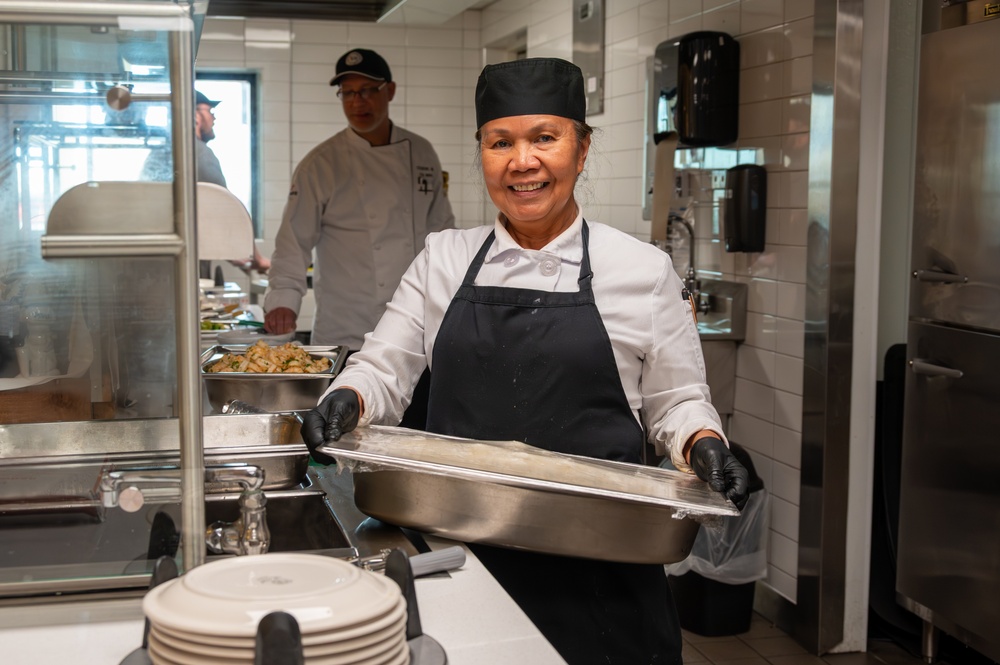 Elkhorn Dining Facility team plates meals to power nuclear deterrence
