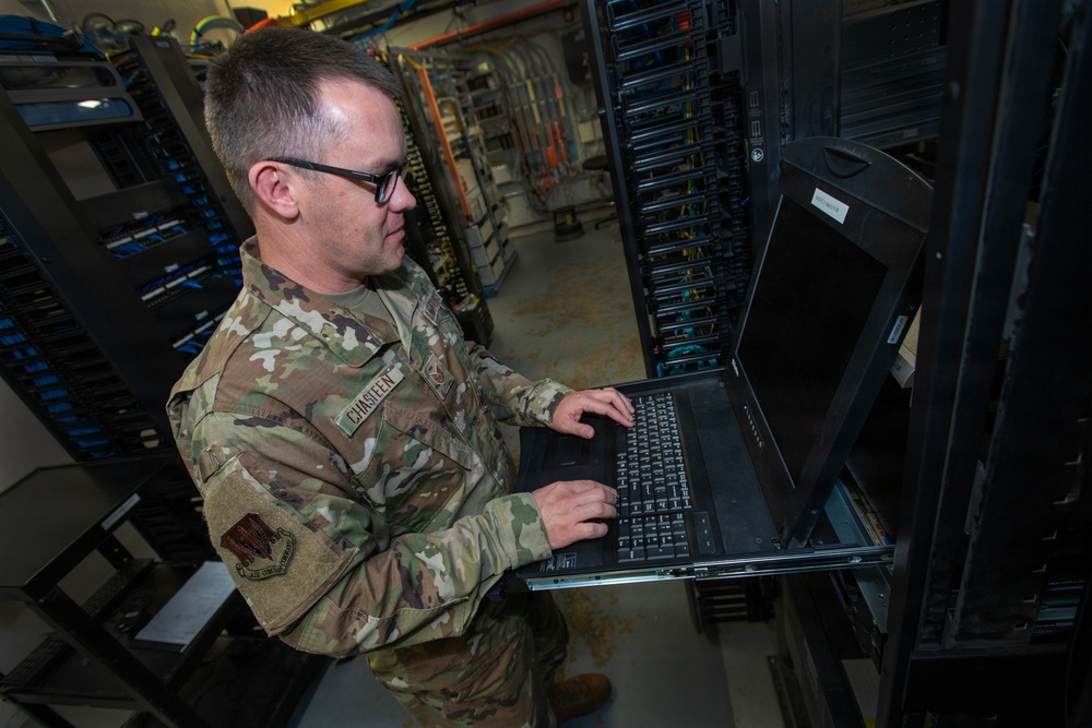 169th Communications Squadron maintenance