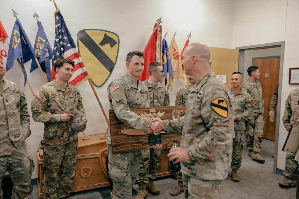 Air Cav conducts Retirement Ceremony